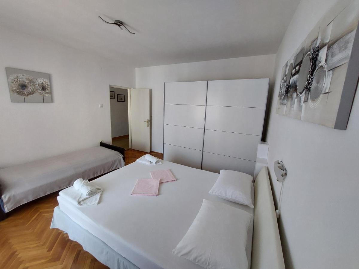 Apartment Eli Pag Town Eksteriør bilde