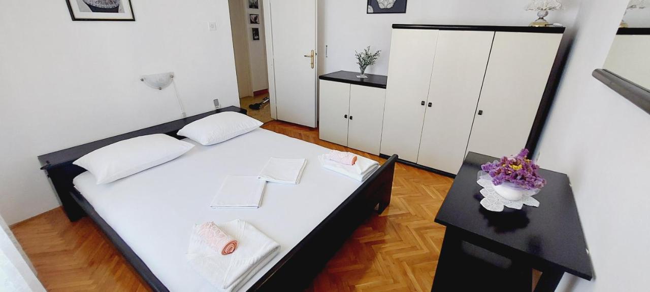Apartment Eli Pag Town Eksteriør bilde